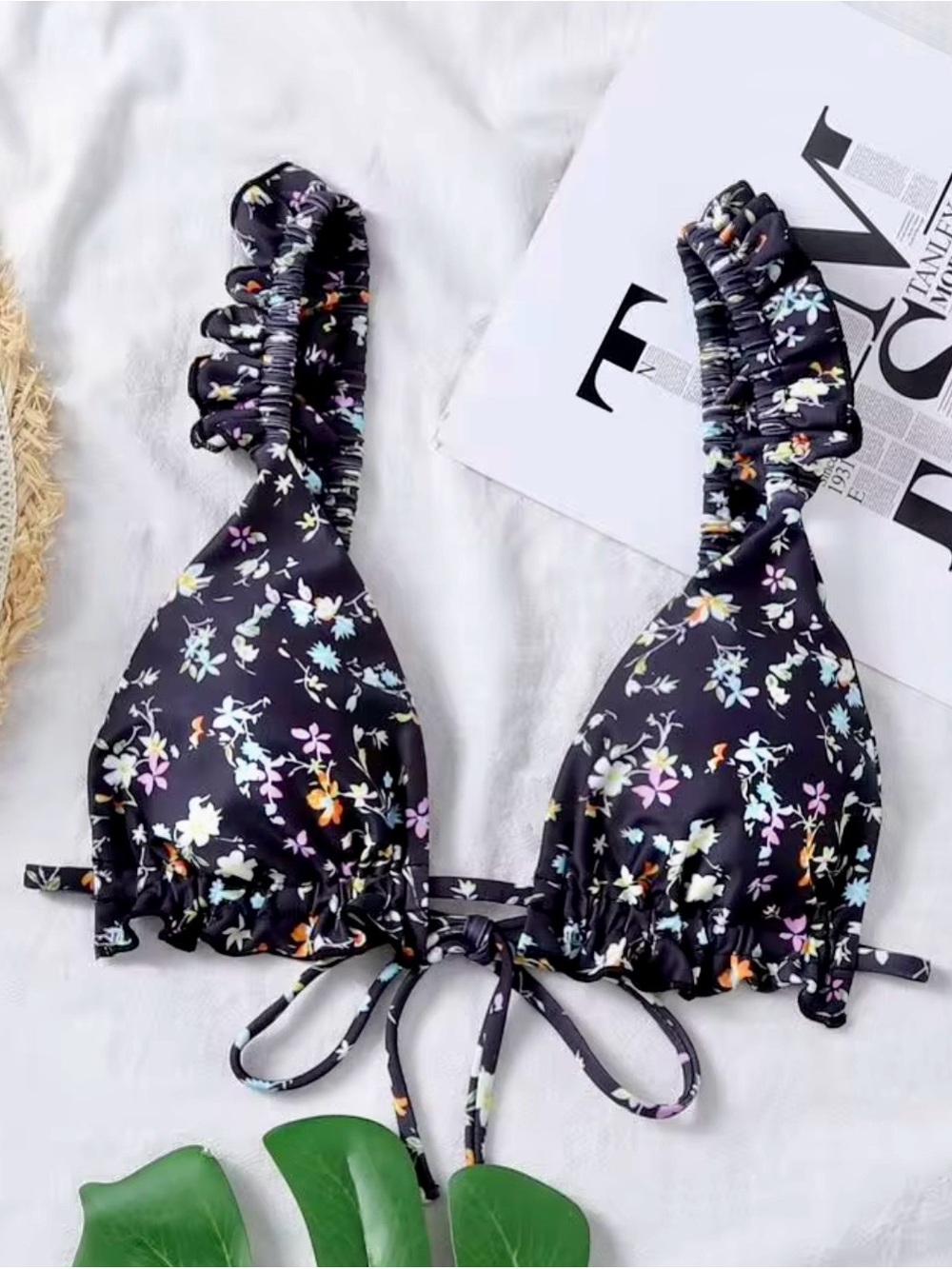 SHEIN Black Floral Ruffle Tie-Front Bralette - Picture 2 of 5